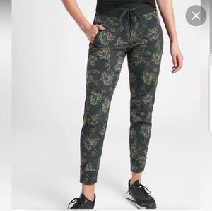 Athleta Joggers